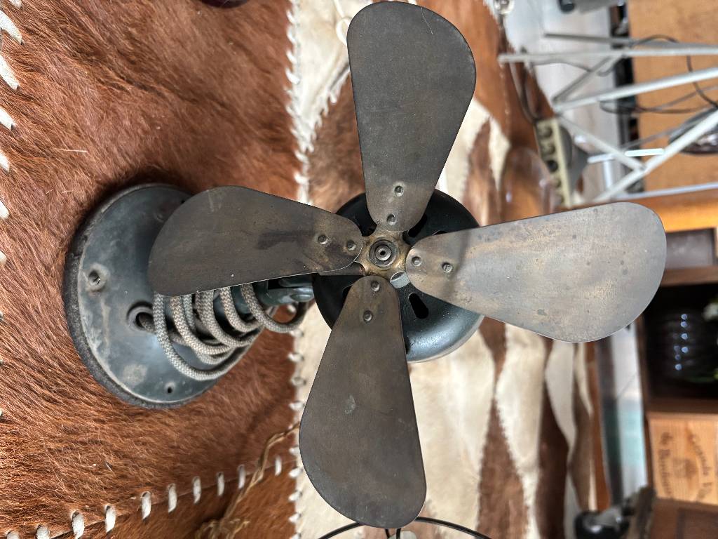 Lot de 4 ventilateurs vintage 2 Marelli 1 Calor | Puces Privées
