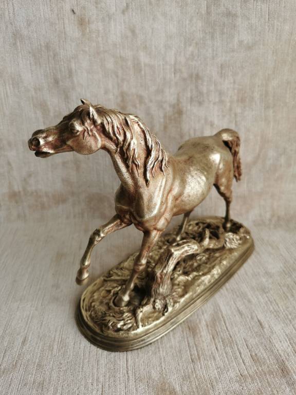 No - 604 - Cheval en bronze par Jules Moigniez  sculpteur  1835 - 1894 | Puces Privées