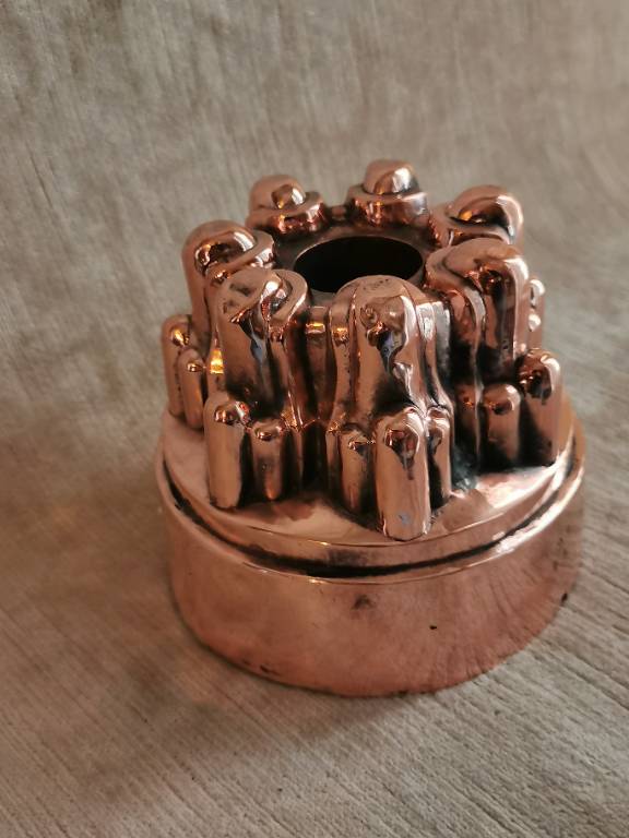 No - 614 - Moule à charlotte en cuivre XIX ème | Puces Privées