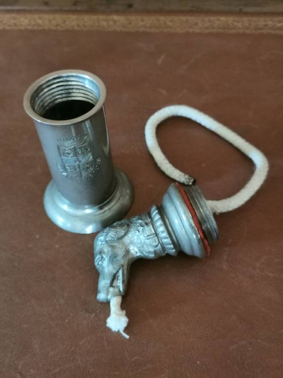 No - 616 - Objet insolite , mouilleur de timbres et enveloppes ,fin XIXème début XXème siècle | Puces Privées