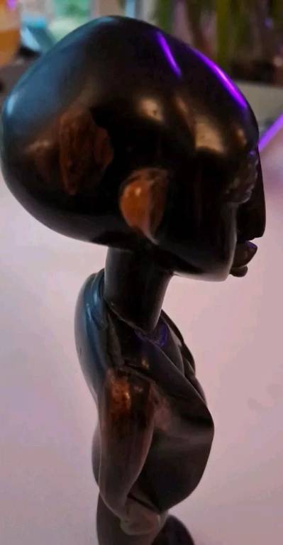 Sculpture Bois EBENE ancien BI COLORE AFRIQUE statue 18cm rare collection Colon | Puces Privées
