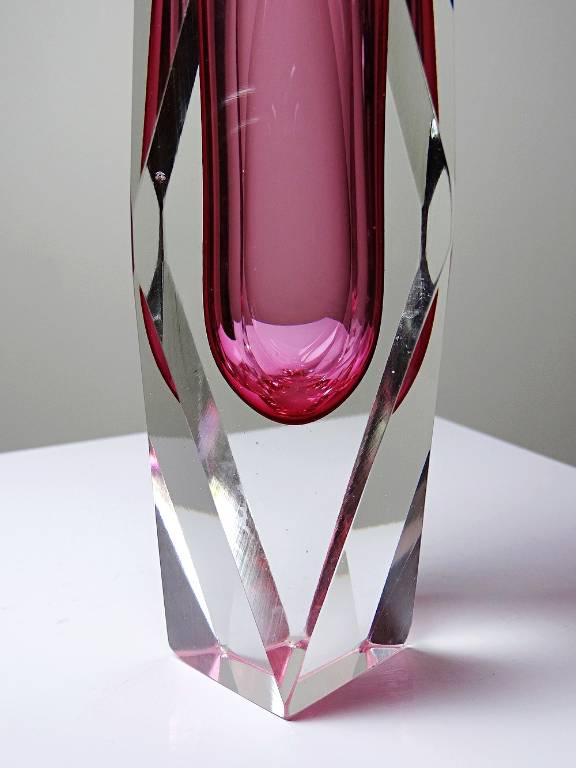 Vase sommerso facetté Murano verre rose et cristal années 50-60 | Puces Privées