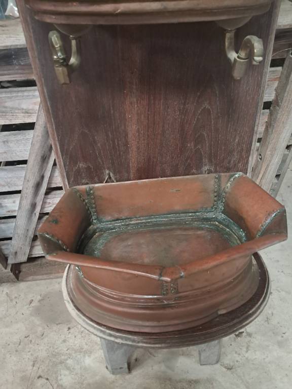 Cabinet de toilette | Puces Privées