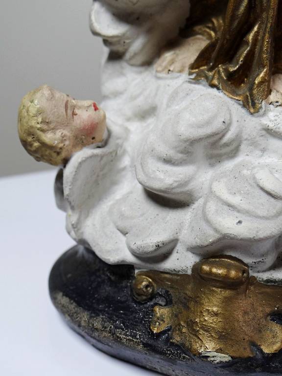 Statue religieuse Notre-Dame des Victoires en plâtre polychrome, début XXe | Puces Privées