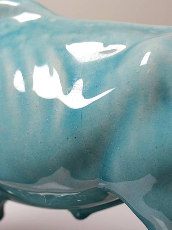 Bison Zsolnay en faïence émaillée turquoise, Hongrie, XXe siècle années 40-50 | Puces Privées