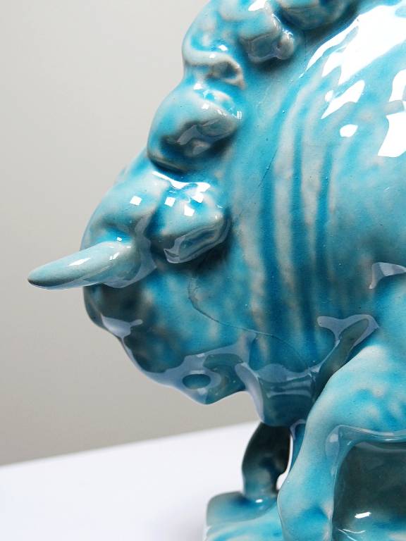 Bison Zsolnay en faïence émaillée turquoise, Hongrie, XXe siècle années 40-50 | Puces Privées