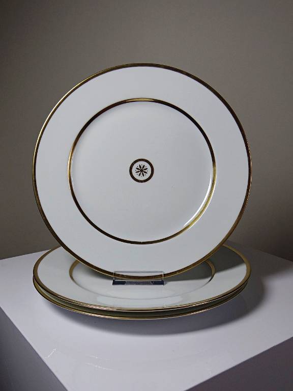 3 Assiettes plates en porcelaine Bernardaud Limoges modèle Sparte vintage | Puces Privées