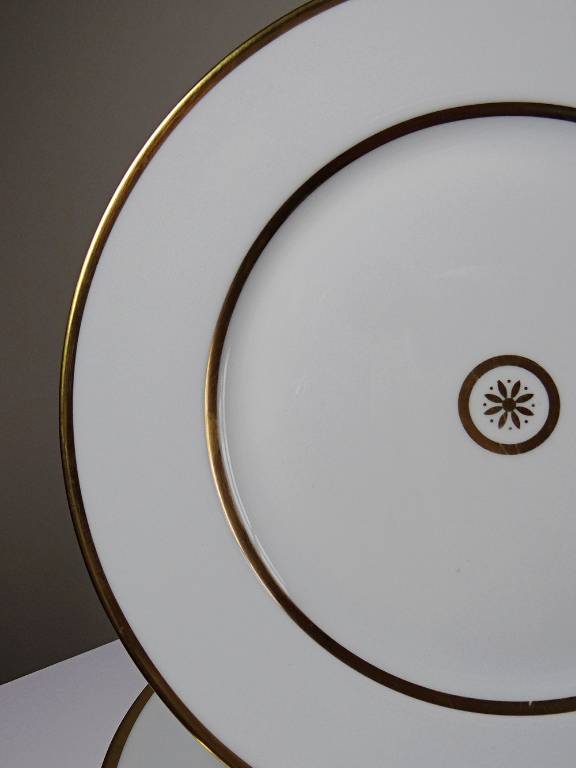 3 Assiettes plates en porcelaine Bernardaud Limoges modèle Sparte vintage | Puces Privées