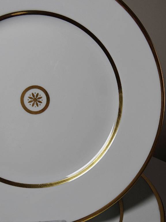 3 Assiettes plates en porcelaine Bernardaud Limoges modèle Sparte vintage | Puces Privées