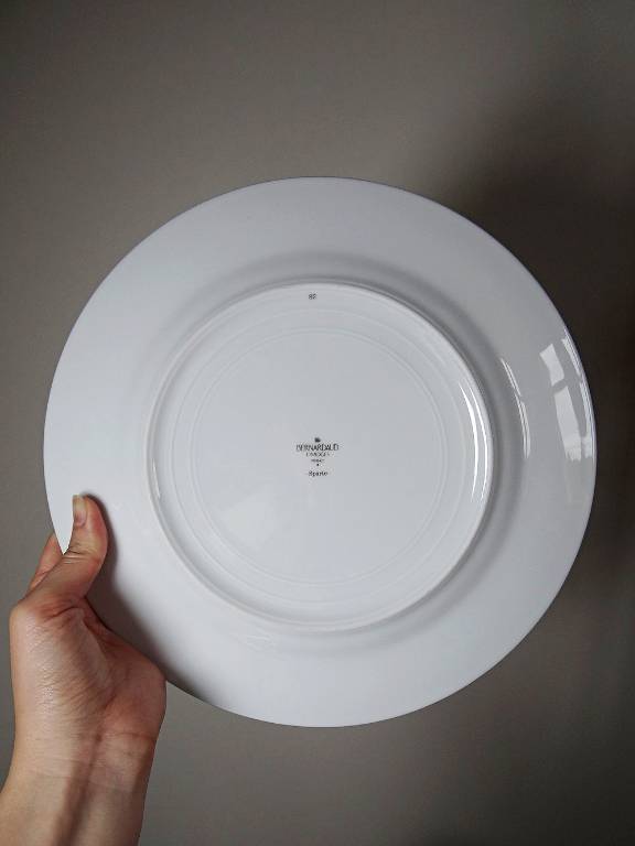 3 Assiettes plates en porcelaine Bernardaud Limoges modèle Sparte vintage | Puces Privées