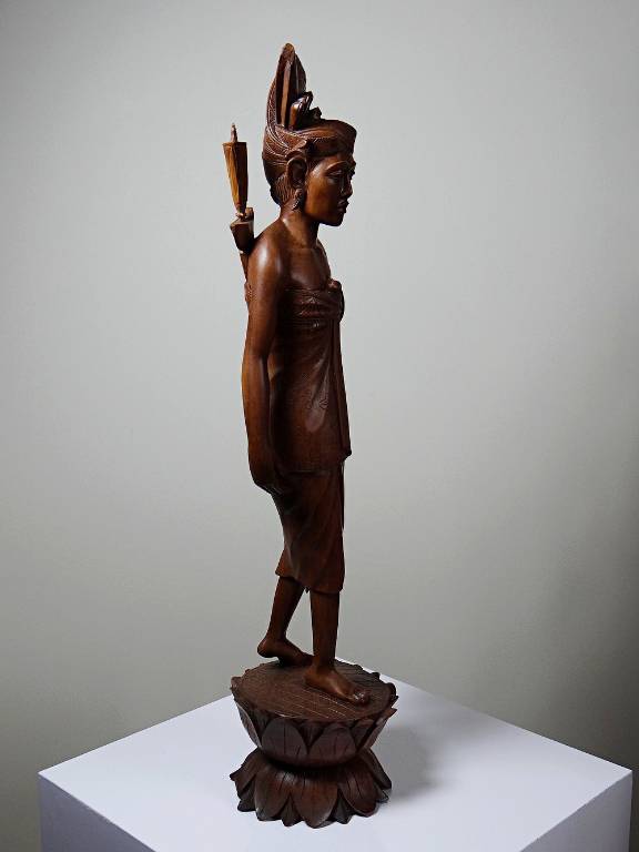 Grande sculpture en bois artisanal vintage 