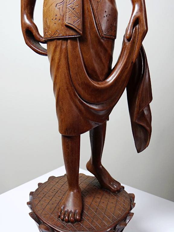 Grande sculpture en bois artisanal vintage 