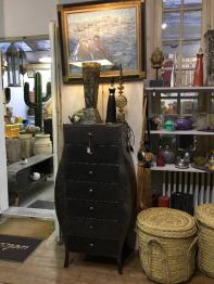 Brocante 84, vitrine LA BOUTIQUE DE PASCALE, brocante Vaucluse | Puces Privées