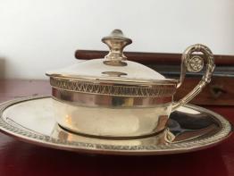 Brocante 93, vitrine Vitrine de EVELYNE GRATTESSOLE, brocante Seine-Saint-Denis | Puces Privées