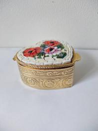 Brocante 92, vitrine Vitrine de Belinda BALDWISS, brocante Hauts-de-Seine | Puces Privées