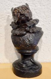 Buste de jeune femme en bronze | Puces Privées