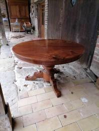 Table Japonisante en bois de fer a patine brune. | Puces Privées