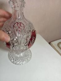 2 carafes en verre avec de fins motifs floraux peints | Puces Privées