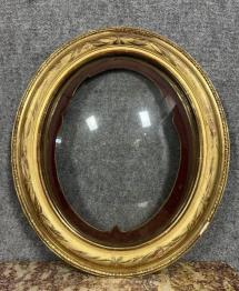 Brocante 71, vitrine Antiquites La Gondole, brocante Saone-et-Loire | Puces Privées