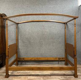 Lit capitonné forme corbeille  140 x 190 | Puces Privées