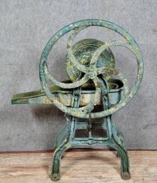 Brocante 71, vitrine Antiquites La Gondole, brocante Saone-et-Loire | Puces Privées