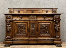 Brocante 71, vitrine Antiquites La Gondole, brocante Saone-et-Loire | Puces Privées