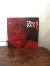 Brocante 13, vitrine Vintage et vinyls, brocante Bouches-du-Rhone | Puces Privées