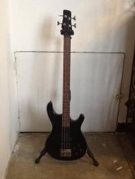 Brocante 13, vitrine Vintage et vinyls, brocante Bouches-du-Rhone | Puces Privées