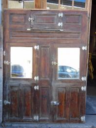 Brocante 32, vitrine Bernard Rinaldi, brocante Gers | Puces Privées