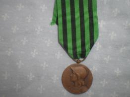 medaille francaise des evade de 1 guerre | Puces Privées