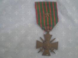 No - 404 - Médaille Sous-Marin Nucléaire d'attaque Perle  ,Cherbourg  France | Puces Privées