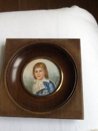 Brocante 29, vitrine Quiniou, brocante Finistere | Puces Privées