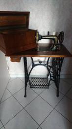 Brocante 69, vitrine Le grenier de Corinne, brocante Rhone | Puces Privées