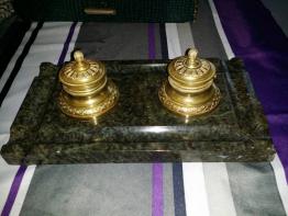 Brocante 13, vitrine Vitrine de Emma Vegscheider, brocante Bouches-du-Rhone | Puces Privées
