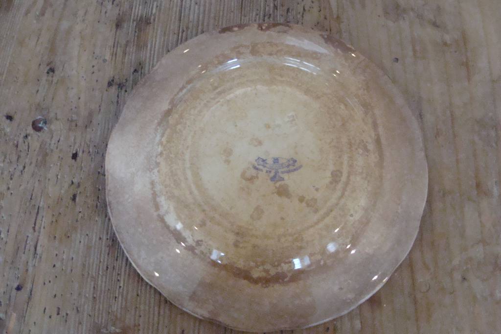 Assiette ancienne 