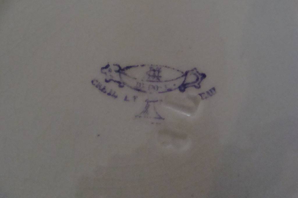 Assiette ancienne 