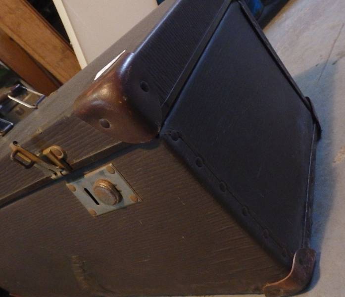 Petite valise ancienne en carton | Puces Privées