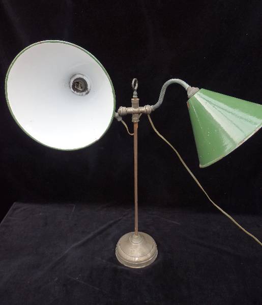 Lampe ancienne d'horloger deux émaillés verts, Lampes, Luminaires | Puces Privées
