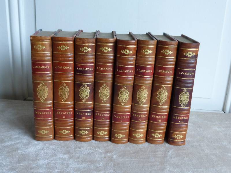 No - 156 -  Mémoires de J . Casanova de Seingalt , écrits par lui-même en huit volumes reliés cuir, Livres anciens (de 1900 à 1960), Livres | Puces Privées