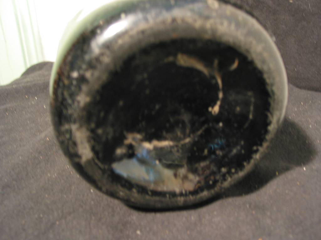 Bocal de conserve XVIIIème en verre soufflé (verre foncé , forme intéressante ) | Puces Privées