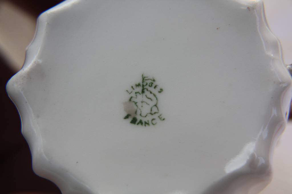 Ancien service à café en fine porcelaine de Limoges | Puces Privées