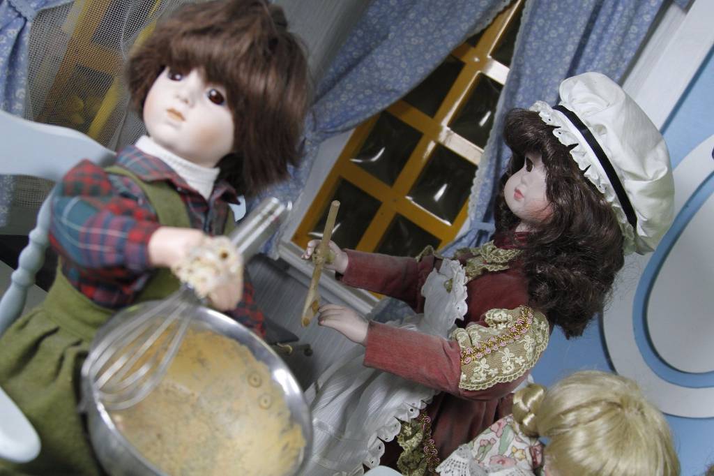 Maison de poupées / Loisirs / Zoom sur les collections / Collections -  Centre d'Histoire Locale de Tourcoing
