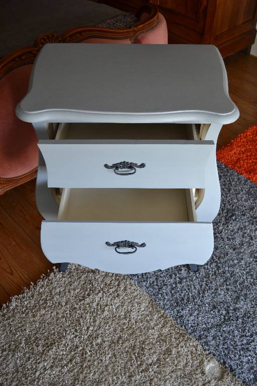 Commode | Puces Privées