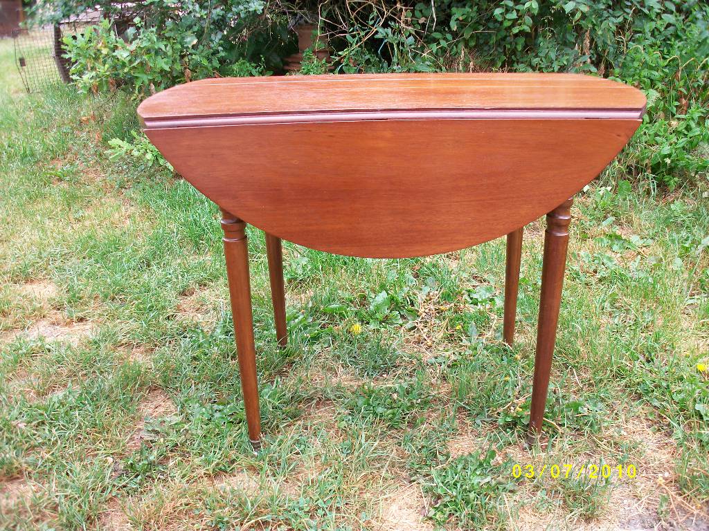 Table convertible à rallonges Epoque LOUIS XVI, en bois exotique | Puces Privées