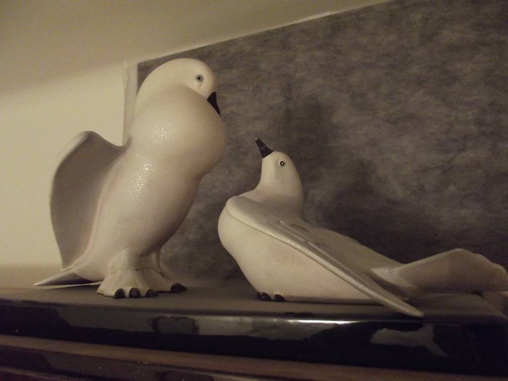 statue pigeons | Puces Privées