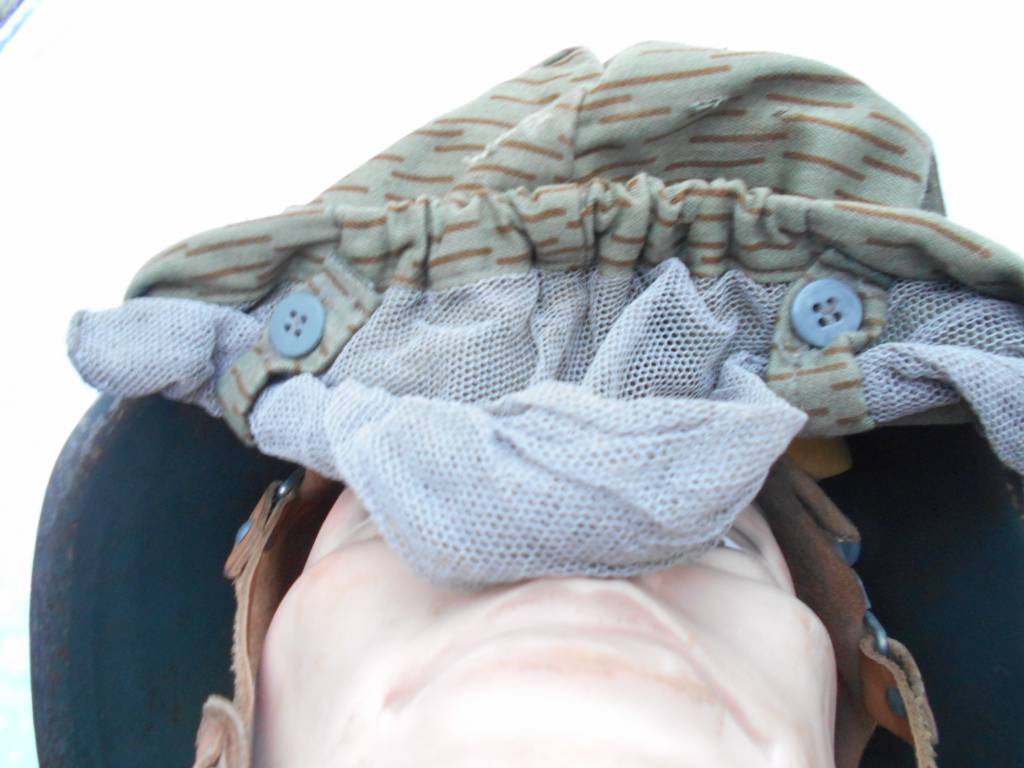 casque allemand ddr et son couvre casque de camouflage | Puces Privées
