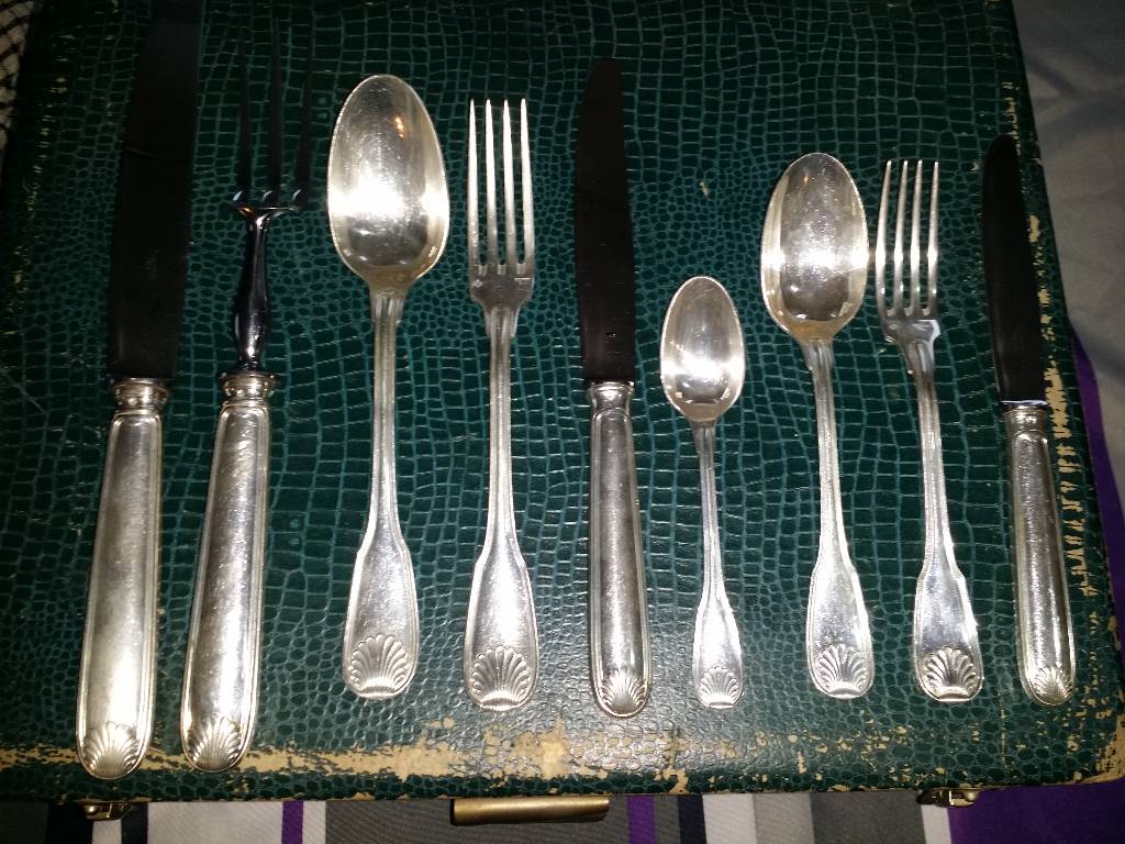 Ménagère plaquée argent 86 pieces | Puces Privées