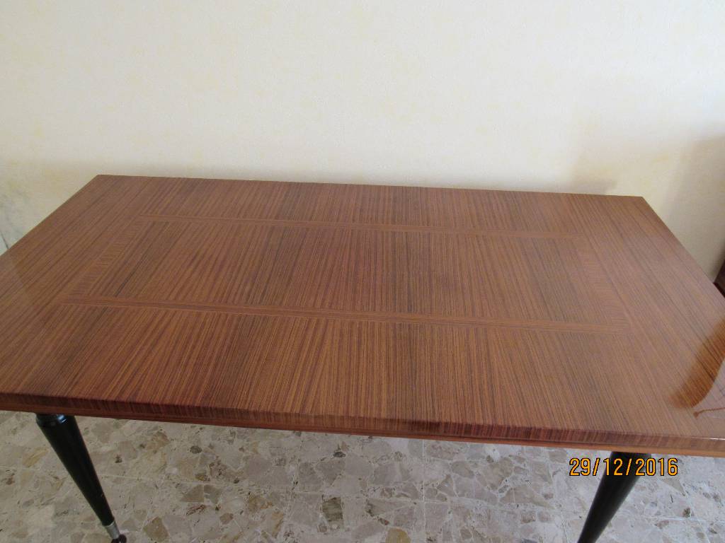 table scandinave de salle à manger | Puces Privées