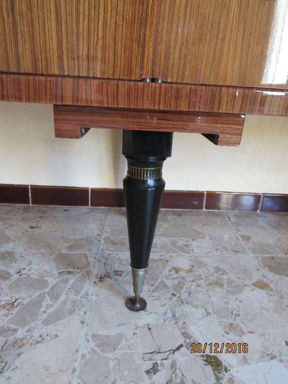 Enfilade scandinave vernie | Puces Privées