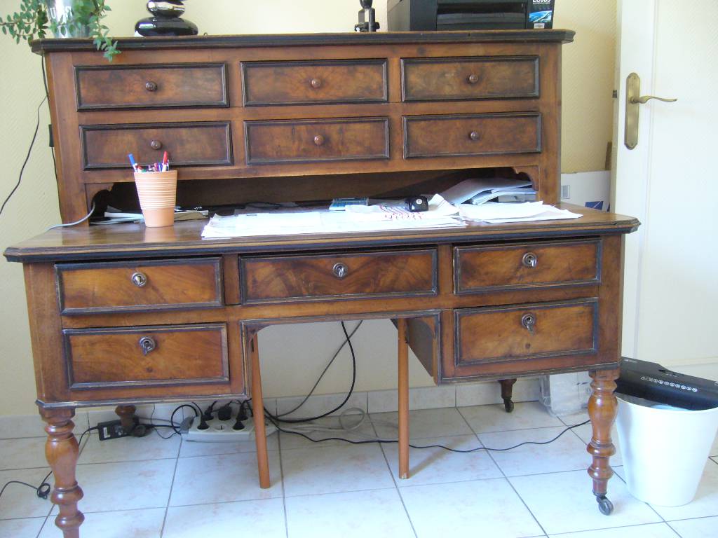 BUREAU | Puces Privées